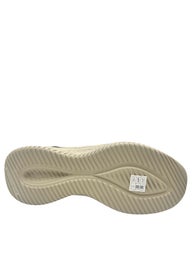 Vaalea pohja ei j&auml;t&auml; j&auml;lki&auml; lattiaan